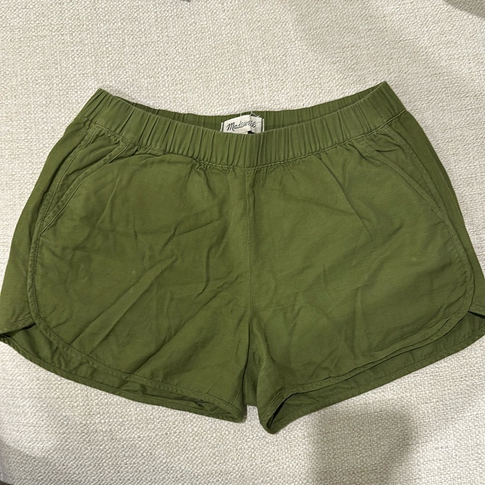 Madewell shorts with pockets